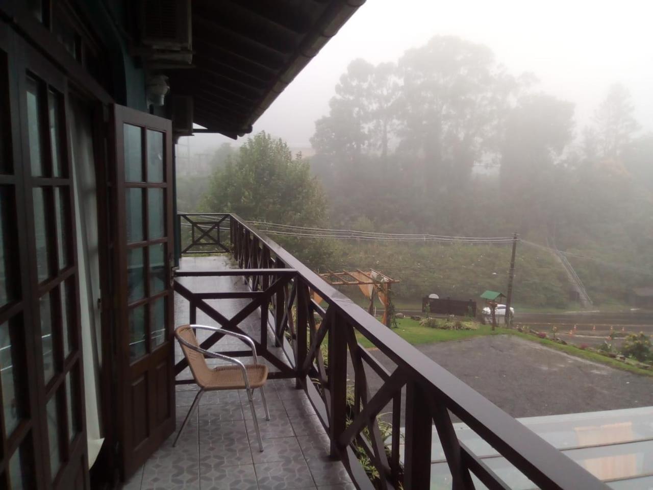 Pousada Tres Pinheiros Gramado Exterior photo